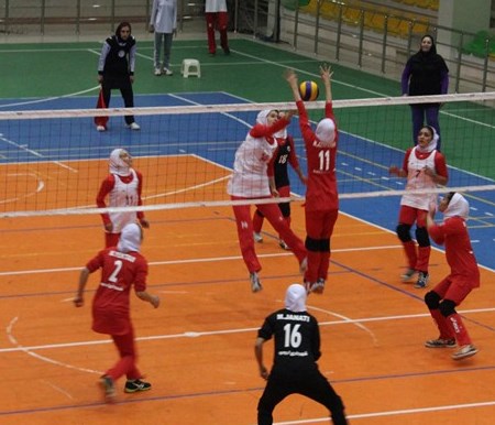 پیروزی تیم والیبال بانوان شهرداری ارومیه در دربی آذربایجان