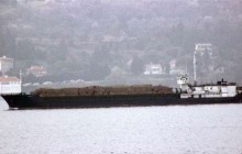 عبور کشتی نظامی غول پیکر روسیه از تنگه داردانل در آب های ترکیه