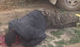 وارسی وحشیانه اجساد توسط داعش