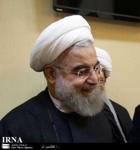 عملیات برقی سازی قطار مشهد - تهران با حضور رئیس جمهوری آغاز شد