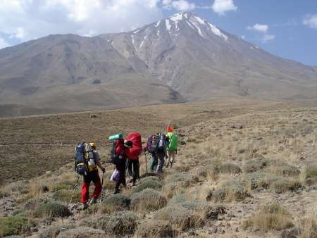 سه کوهنورد ناکام در صعود به بام ایران نجات یافتند