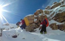 500 کوهنورد به قله آق داغ بجنورد صعود کردند