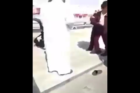 اخراج مدیر امربه معروف ریاض به خاطر یک فیلم رسوا کننده +فیلم