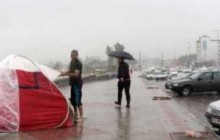 بارش شدید باران و غافلگیری مسافران درگیلان
