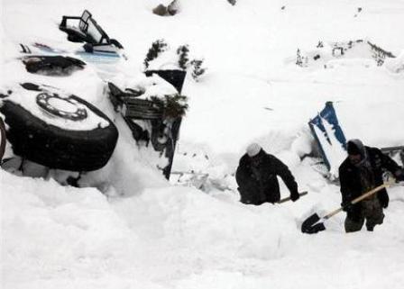 سقوط بهمن در بدخشان افغانستان جان 4 تن را گرفت