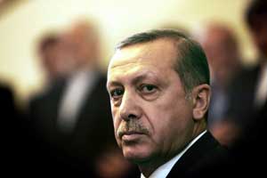 توهین‌کنندگان به اردوغان روانه زندان شدند