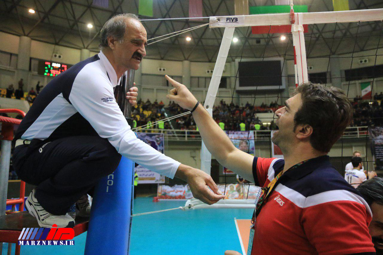 سرمربی والیبال شهرداری ارومیه پس از دیدار نیمه تمام مقابل پیکان: اگر اشتباه های داوری نبود، برنده می شدیم