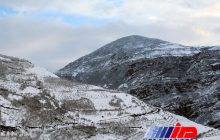 بارش برف در ۳ گردنه کوهستانی اردبیل/هیچ محوری مسدود نیست