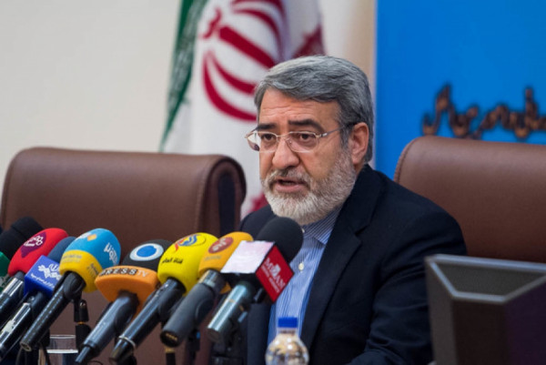 وزير كشور در حاشيه بازديد از مرز مهران: خروج افراد به صورت غيرمجاز از مرز نداشتيم