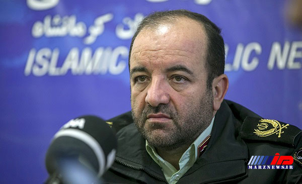 کمک رسانی 10هزار نیروی پلیس در مناطق زلزله زده کرمانشاه