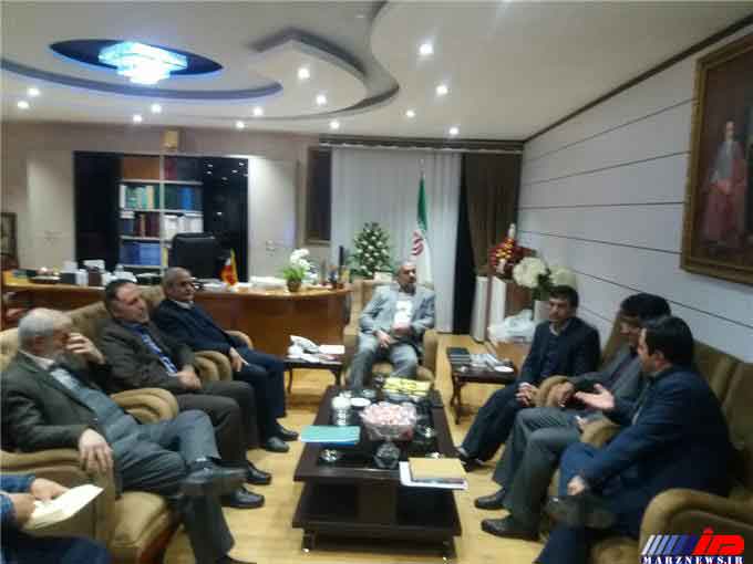 برای سرمایە‌گذاران فرش قرمز پهن می‌کنیم