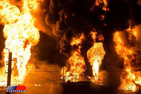 خسارت یک میلیارد تومانی آتش‌سوزی مخزن کارخانه قیر در غرب بندرعباس