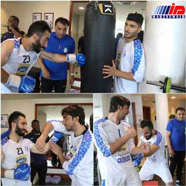 بازیکن استقلال در کویت بوکسور شد+عکس 