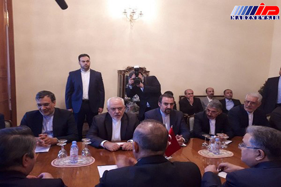 دیدار ظریف با وزیر خارجه ترکیه (+عکس)