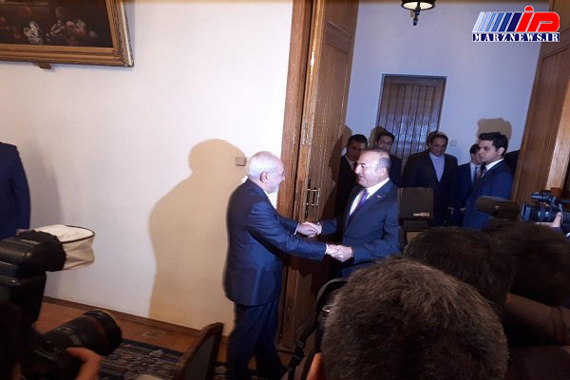 دیدار ظریف با وزیر خارجه ترکیه (+عکس) 
