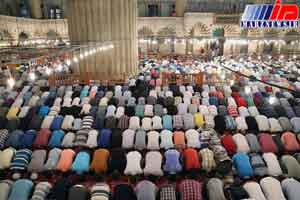 مسلمانان ترکیه نماز عید فطر برپا کردند