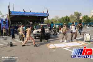 حمله تروریستی در رژه نیروهای مسلح در اهواز / دو عامل تیراندازی کشته و دو تن دستگیر شدند