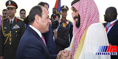 استقبال السیسی از ولیعهد سعودی در فرودگاه قاهره