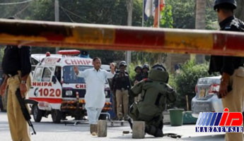 کشته شدن ۸ نفر در حمله به پایگاه نیروهای امنیتی در پاکستان