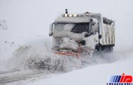 بارش برف راه ارتباطی ۵۵ روستای شیروان را بست