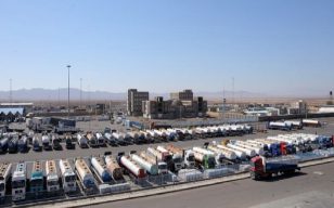 700 کامیون در مرز دوغارون منتظر ورود به افغانستان هستند