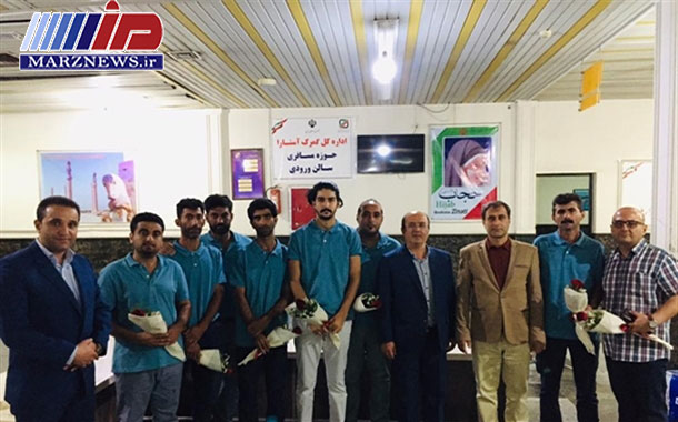 کاپیتان و خدمه کشتی 