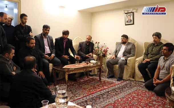 حضور مدیرعامل سازمان تأمین‌اجتماعی در منزل شهید مدافع امنیت، سلمان امیراحمدی