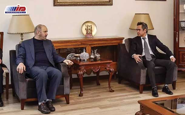 در زلزله اخیر مانند همیشه ایرانی ها را در کنار خود دیدیم