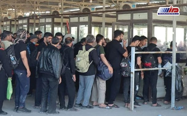 تردد روزانه ۲۰ هزار زائر از مرز مهران؛ گیت‌های خروجی افزایش یافت