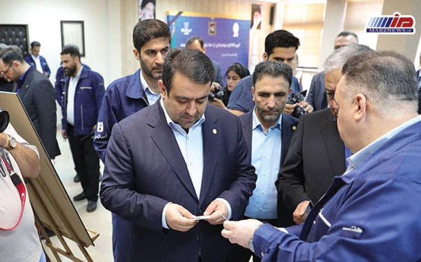 افتتاح خط جدید تولید کارت‌های هوشمند شرکت چاپ و نشر بانک ملی ایران