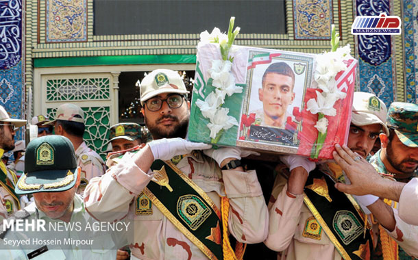 تشییع پیکر سرباز شهید مرزبانی «امیرحسین شیخ هادی» در مشهد