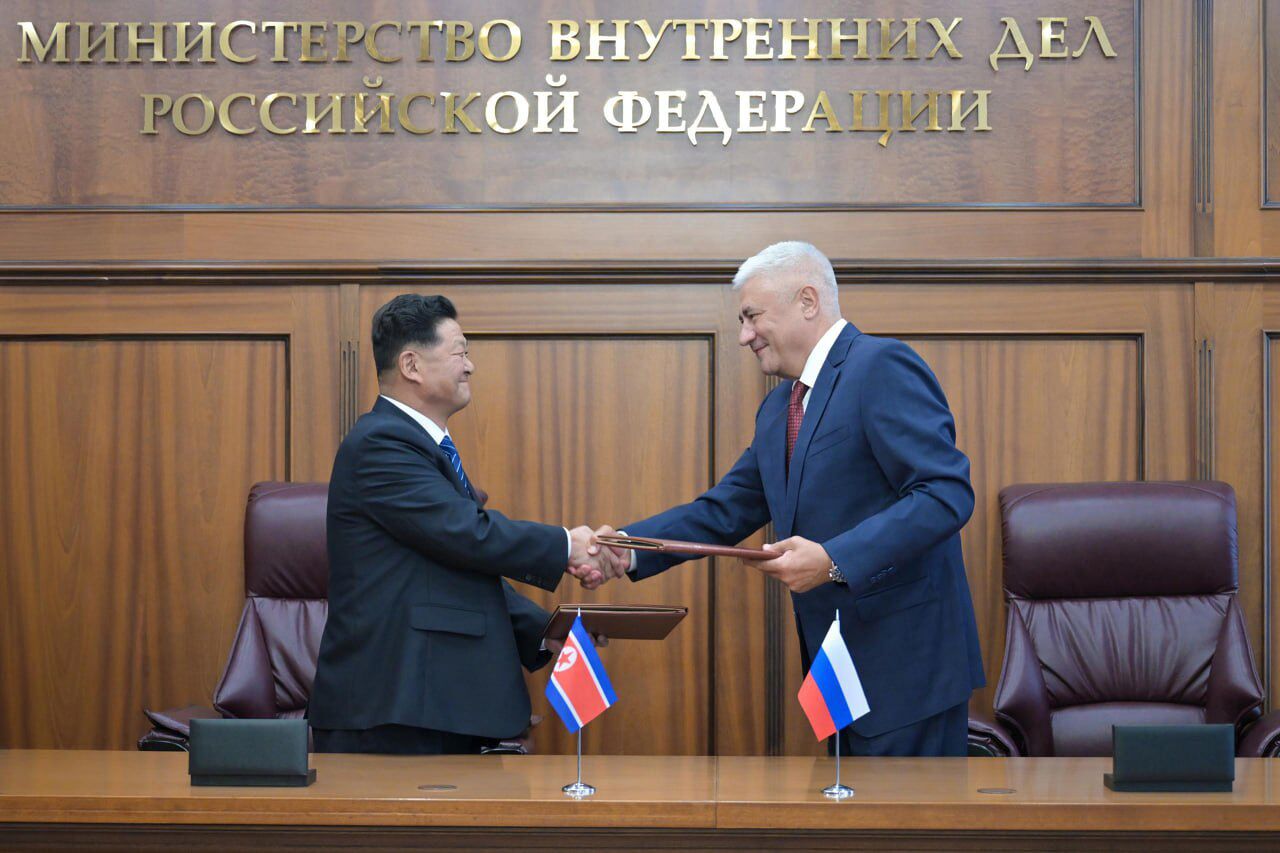 کره‌شمالی و روسیه توافق‌نامه همکاری‌های امنیتی و مرزی امضا کردند