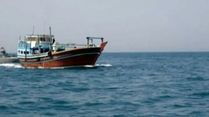 ممنوعیت تردد شناورها در سواحل استان بوشهر